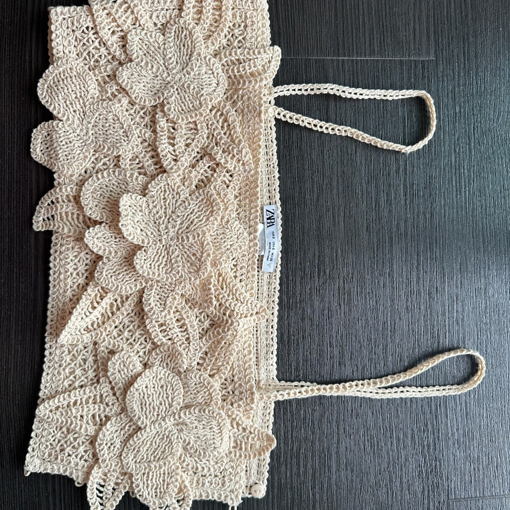Zara Cream Crop top with Floral Lace Design